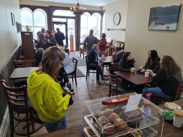 Red Canoe Coffee & Books