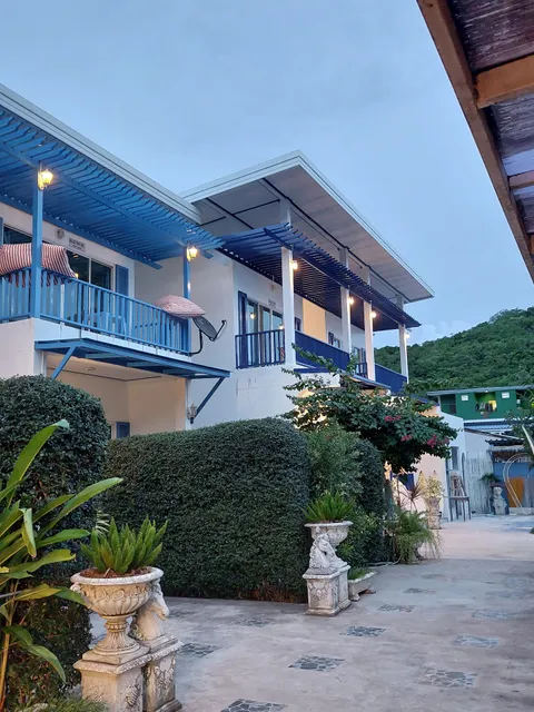 Blue Sky Koh Larn Resort