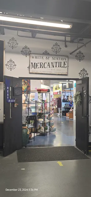 White Street Station Indoor Vendor Mall
