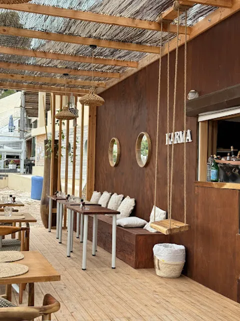 Karma Beach Bandol - Plage privée, Restaurant