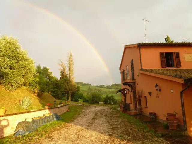 B&B Ca' Giovanni Country Resort - economico con piscina e parcheggio, con vista incantevole. Animali ammessi.
