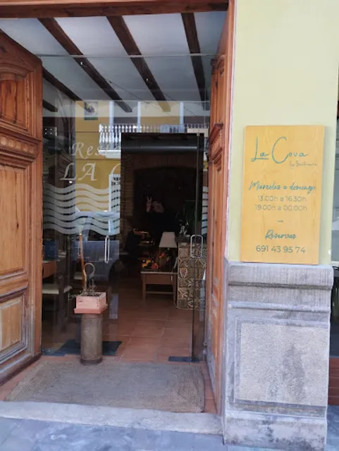 La Cova by Santamaría