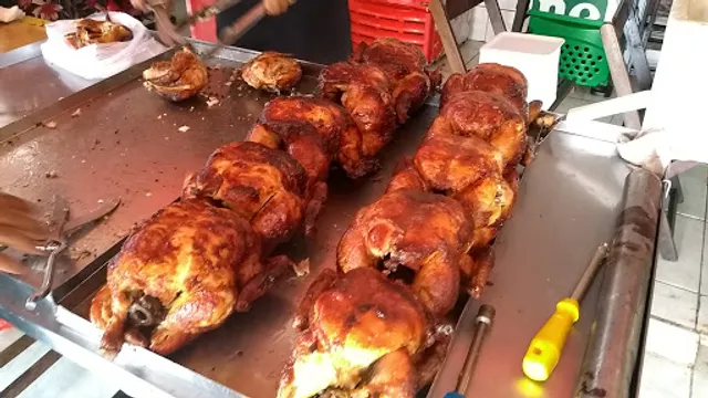 Tenda Do Frango Assado do Gama