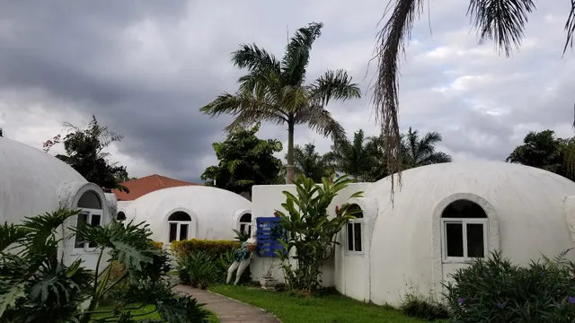 AGUALPA -Domos & Cabañas-