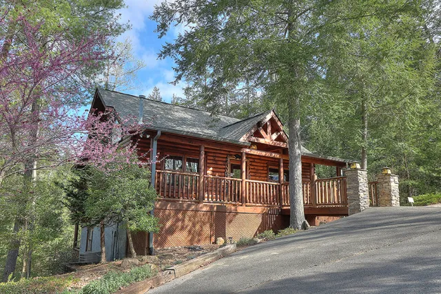 Maples Ridge Vacation Rentals