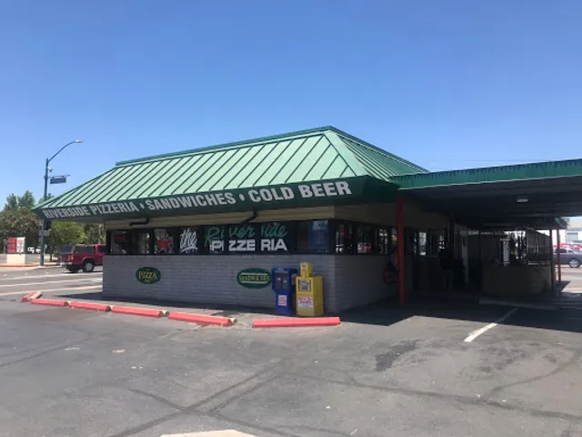 Riverside Pizzeria