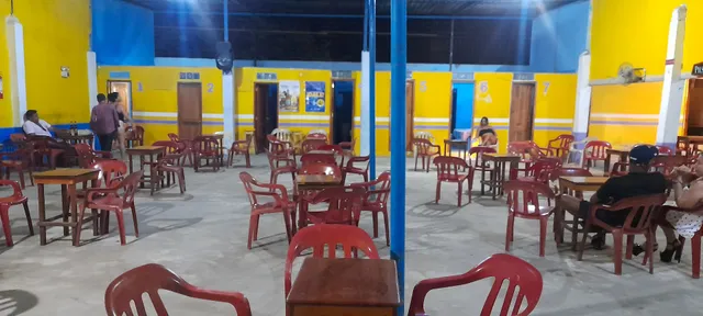 HOSTAL VICTOR HUGO Night club