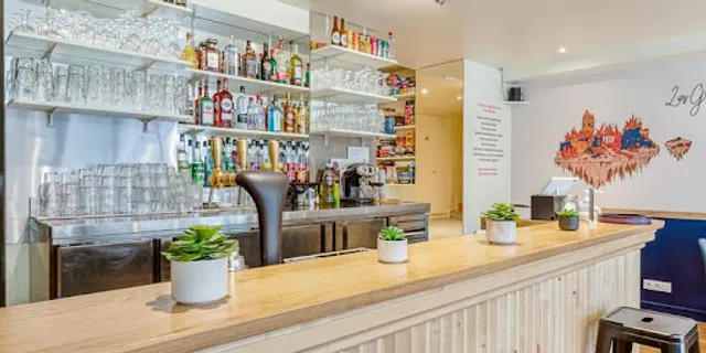 Les Grands Gamins - Bar à jeux de société et Boutique