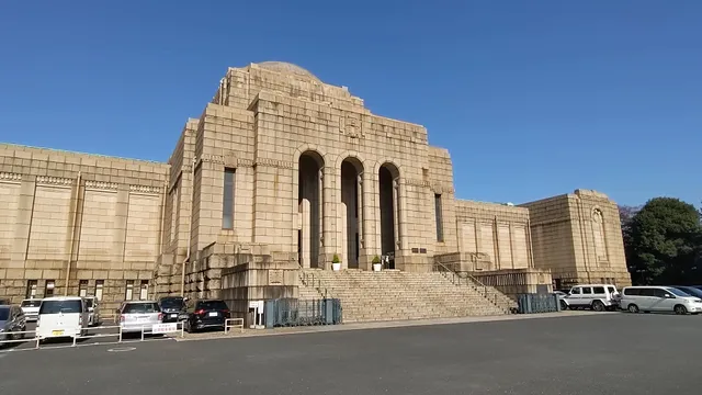 聖徳記念絵画館前通り