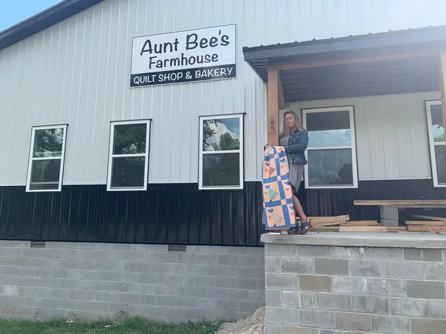 Aunt Bee’s Quilt Shop and Bakery