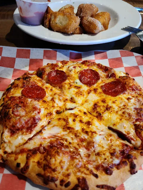 Parry’s Pizzeria & Taphouse