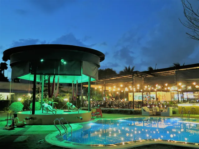 Jazz U Garden Resort