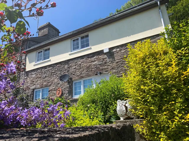 Brook House Holidays