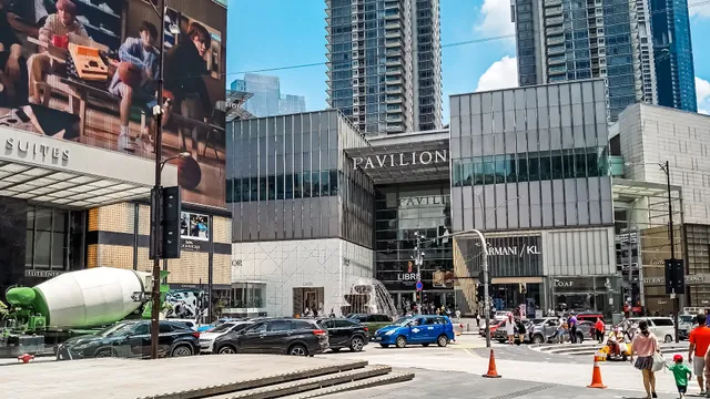 Pavilion KL - Bukit Bintang Entrance | Shopping Plaza