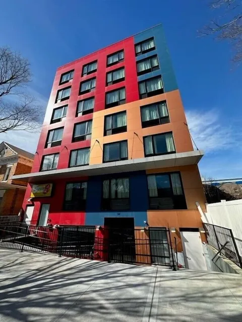 Super 8 by Wyndham Brooklyn Pennsylvania Ave