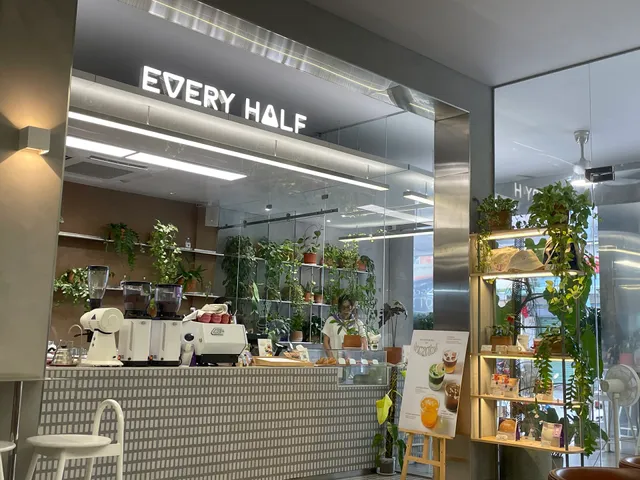 Every Half Coffee Roasters - Pasteur