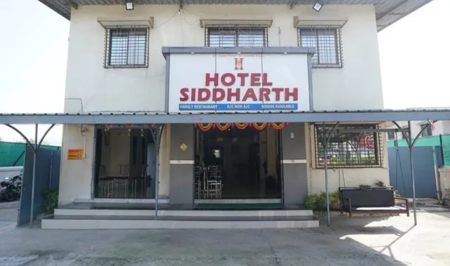 OYO 23422 Hotel Siddharth