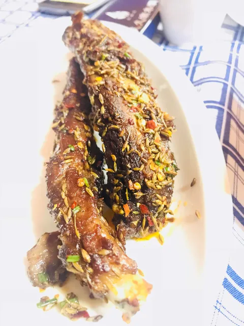 上海滴水洞湘菜餐饮有限公司