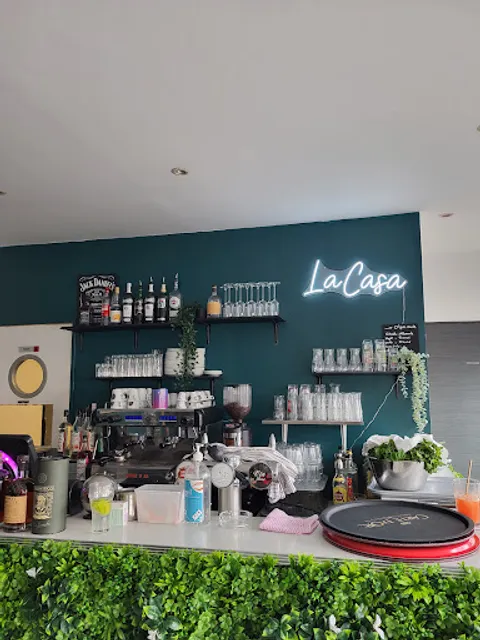 LA CASA | Restaurant | Tapas | Bar & grill