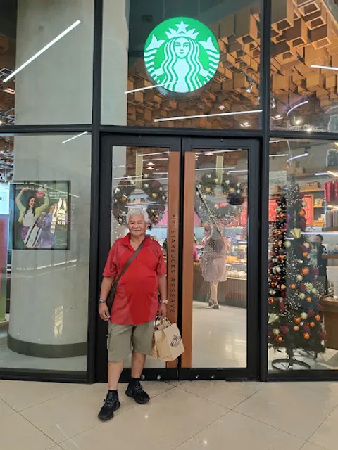 Starbucks Reserve - S Maison