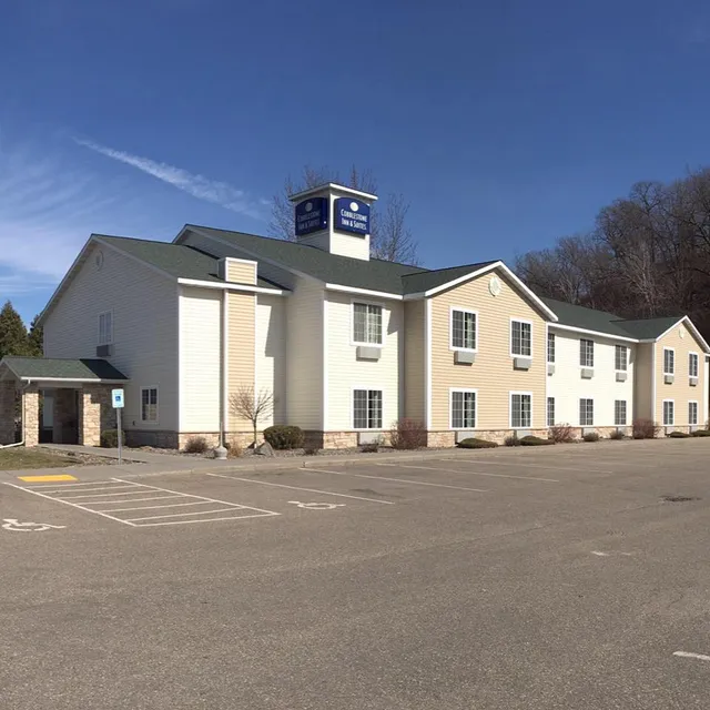 Cobblestone Inn & Suites - Durand