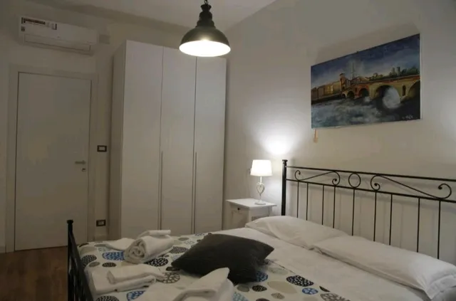 ES - Essential Solution & Emotion Stories (locazione turistica)