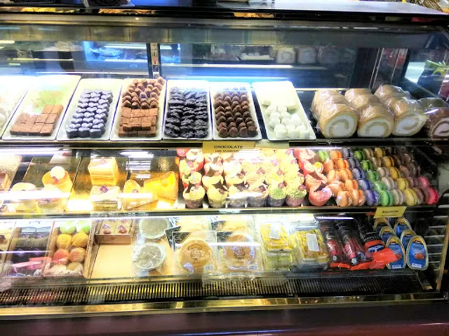 Nguyễn Sơn Bakery