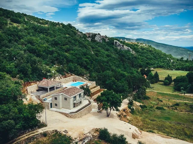 Luxury Villa Borak