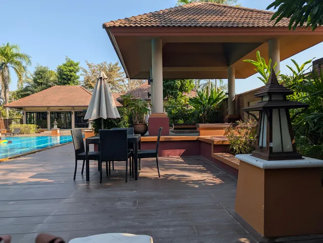 Vararom CharoenMuang