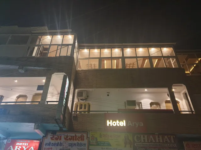 Hotel Arya