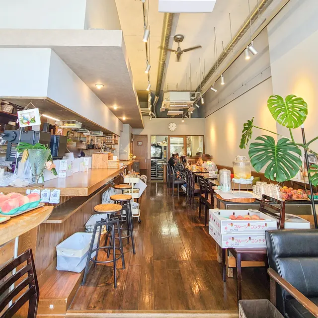 Re:s cafe bar & sweets