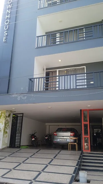 Townhouse Noida Sector 71 Near ISKCON Temple Noida