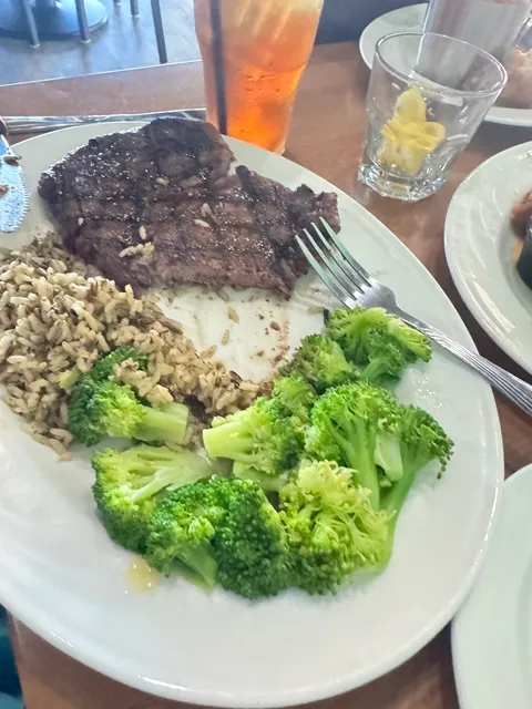 Rush Inn Bar and Grille Estero