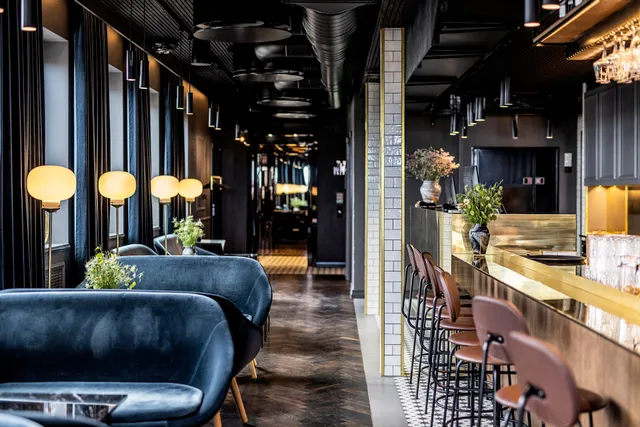 Level Six Rooftop Bar & Terrace