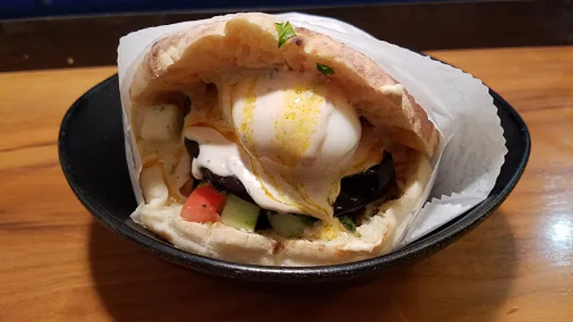 taïm mediterranean kitchen