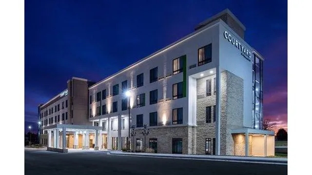 Courtyard by Marriott Kansas City Olathe
