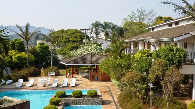 Bartholo Plaza Hotel