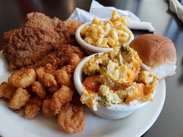 Mr. Charles Chicken & Fish Cambridge Commons