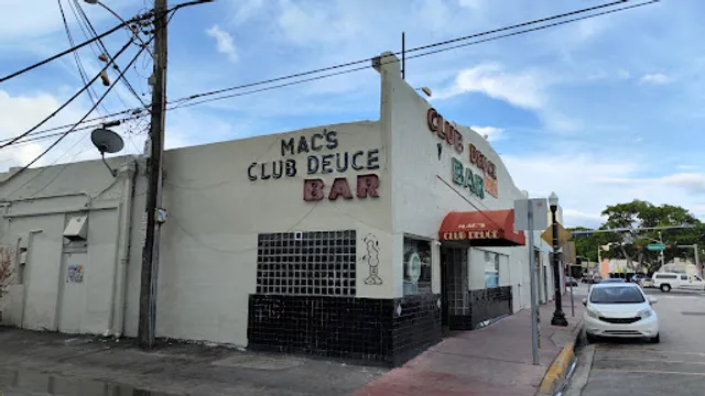 Mac's Club Deuce