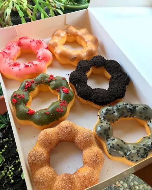 Mochiholic (Mochi Donuts, Boba, Desserts)