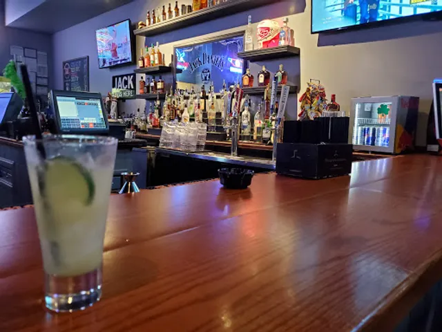 Mr. Billy's Bar & Grill 2