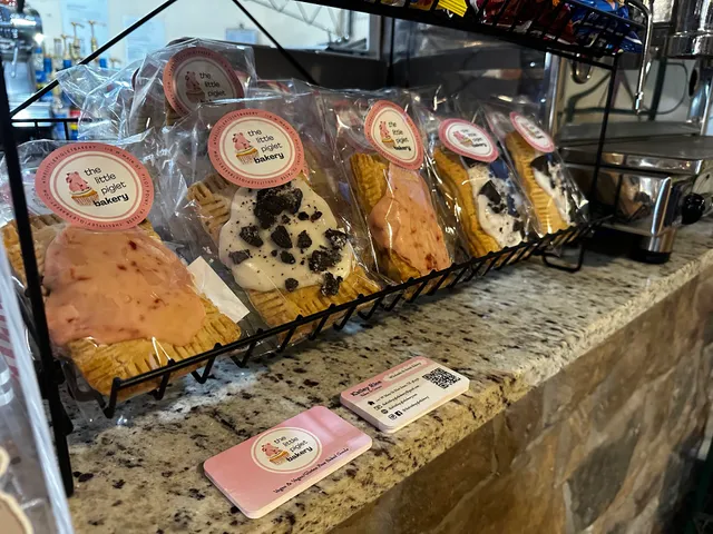 The Little Piglet Bakery & Scoops