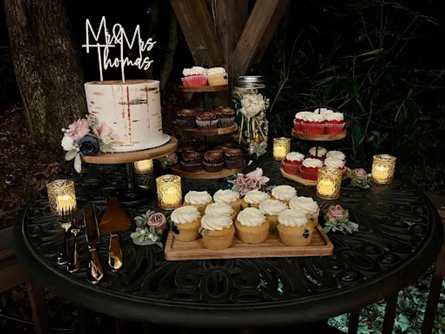 Gateaux Cakes and Pastries