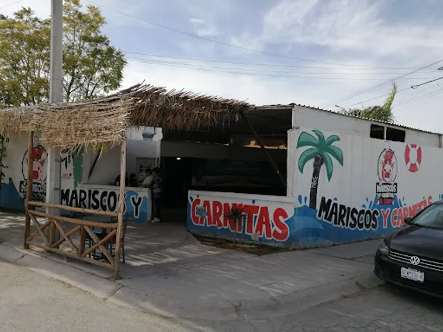 Mariscos y carnitas "el charly"