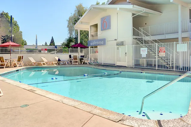 Motel 6 Portland, OR - Central