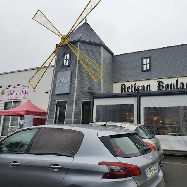 Le Moulin