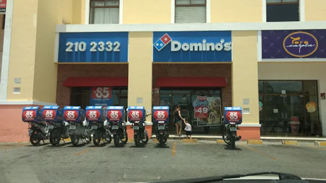 DOMINO'S KABAH
