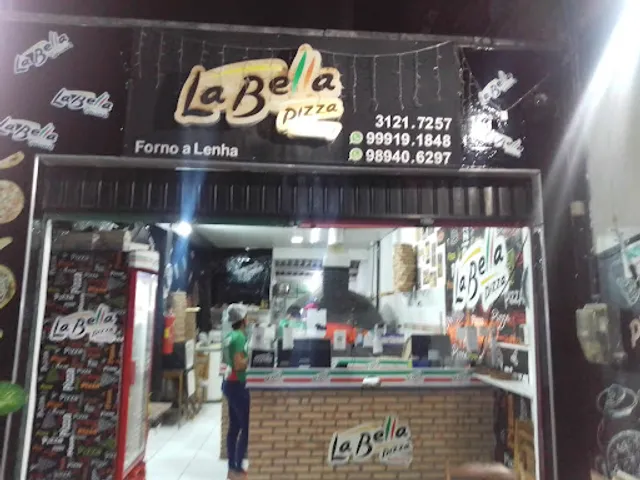 Ceci's Pizzaria e Esfiharia