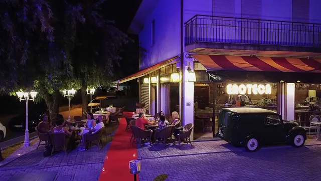 L'Oste di Vino | Enoteca • Ristorante • Bistrot