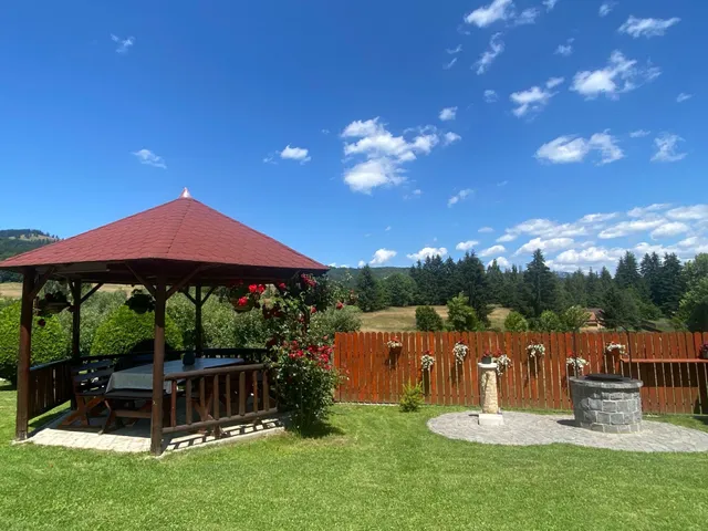 Pensiunea Floare de Colț